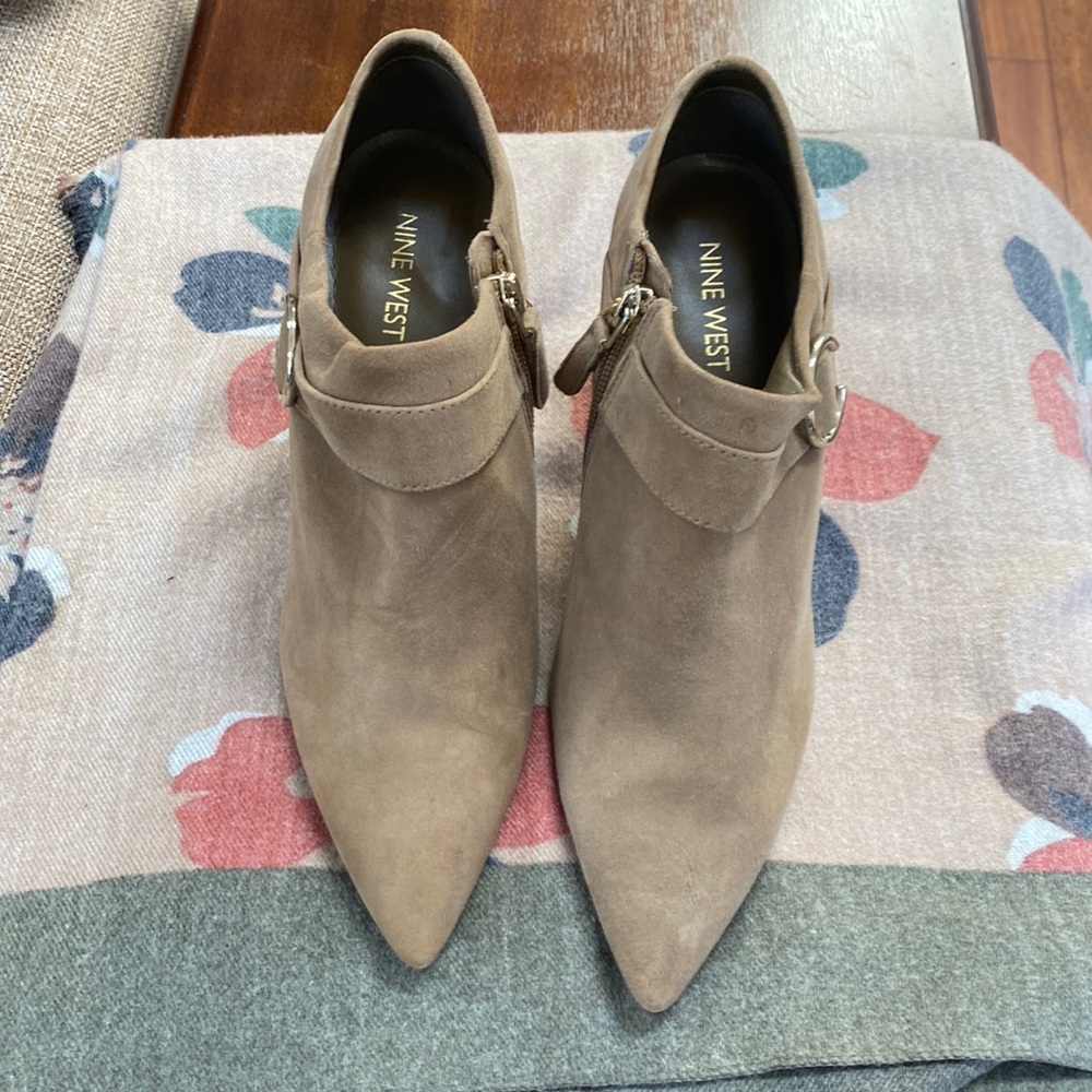 NineWest booties